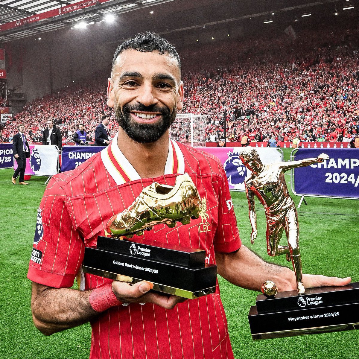 🚨 Arne Slot on Mo Salah: “I’m not worried. The main thing is Mo has always scored his goals for our club”.

“The last thing I worry about is Mo starts to score goals again because that's what he does his whole life and that's what I expect him to do again”.