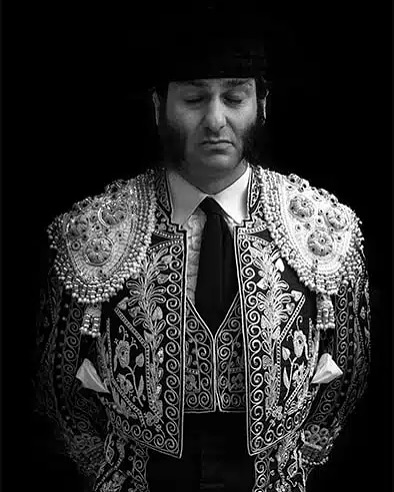 A unos días de la despedida de Morante de la Puebla, en Toroshopping seguimos celebrando su arte y su legado. 🐂✨
Encuentra productos exclusivos inspirados en uno de los toreros más admirados de nuestra época. 🎩💫

👉 Descúbrelos en toroshopping.com

#MoranteDeLaPuebla