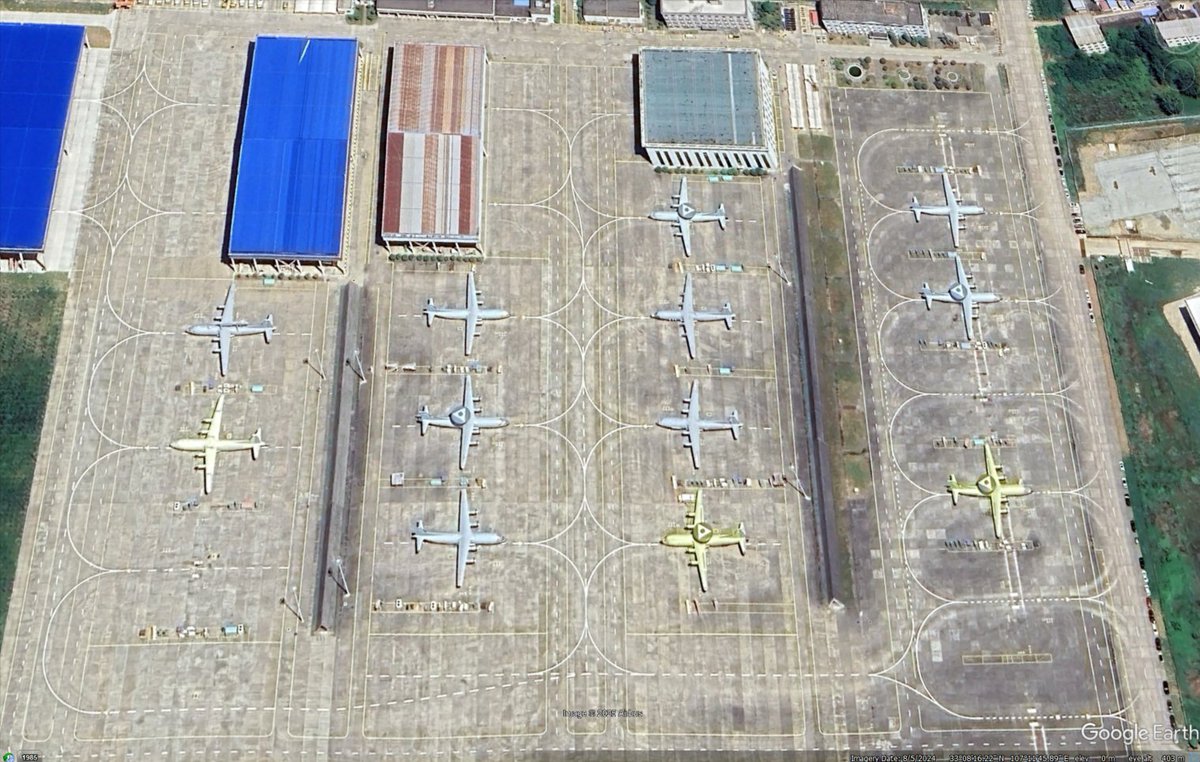 nuwangzi's tweet image. #AVIC #XAC #Shaanxi

Y-8/9&apos;s assembly plant near the city of Hanzhong