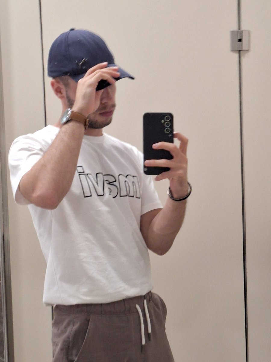 Biraz da ayna fotosu 🫠🤝🏻