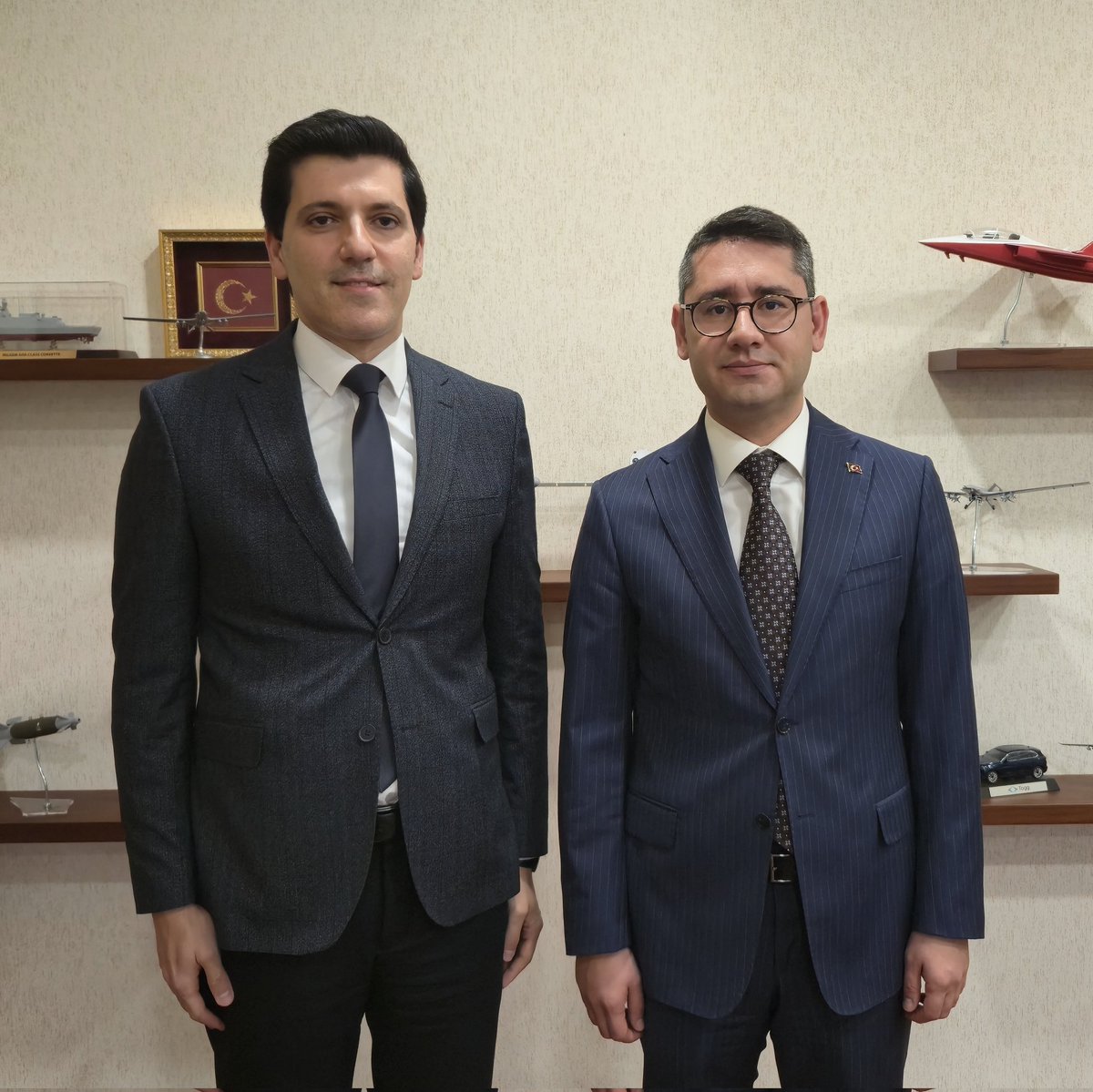 Sanayi ve Teknoloji Bakan Yardımcısı Sayın Kasım Gönüllü’yü ziyaret ettik.

Kıymetli görüş ve destekleri için kendilerine teşekkür ederim.

<a href="/mkgonullu/">Muhammet Kasım Gönüllü</a>