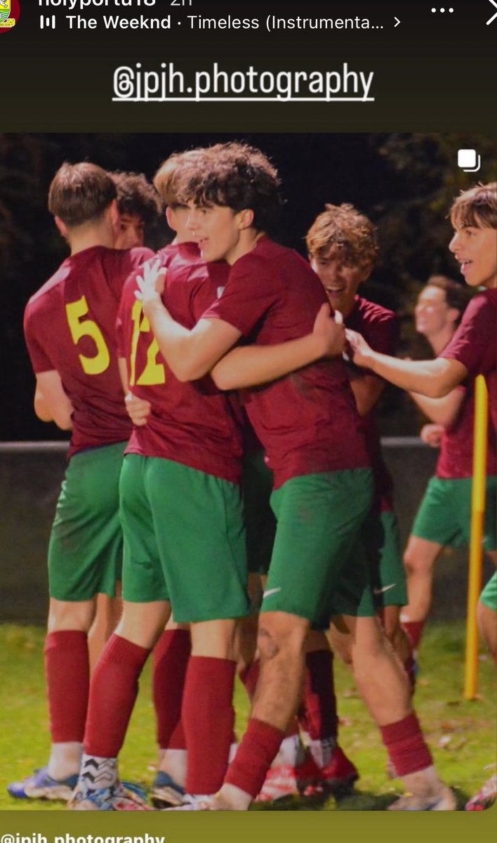Great comeback Monday night from the U18. Photo captures the team spirit in the team