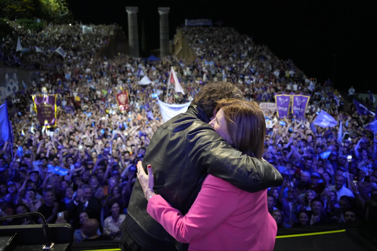 Todo este esfuerzo tiene sentido si lo seguimos juntos. Estamos a mitad de camino y necesitamos dar el paso final. Este 26, tu voto es muy importante. Hagamos que valga la pena.

La Libertad avanza o la Argentina retrocede. 🇦🇷

<a href="/JMilei/">Javier Milei</a> <a href="/PatoBullrich/">Patricia Bullrich</a>
