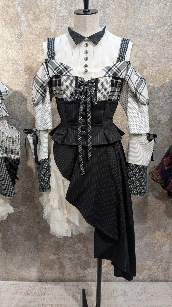 aoiD_azul's tweet image. #AKB48大衣装展
#またあなたのことを考えてた
#アイドルなんかじゃなかったら
#RIVER
#TeacherTeacher

#柏木由紀