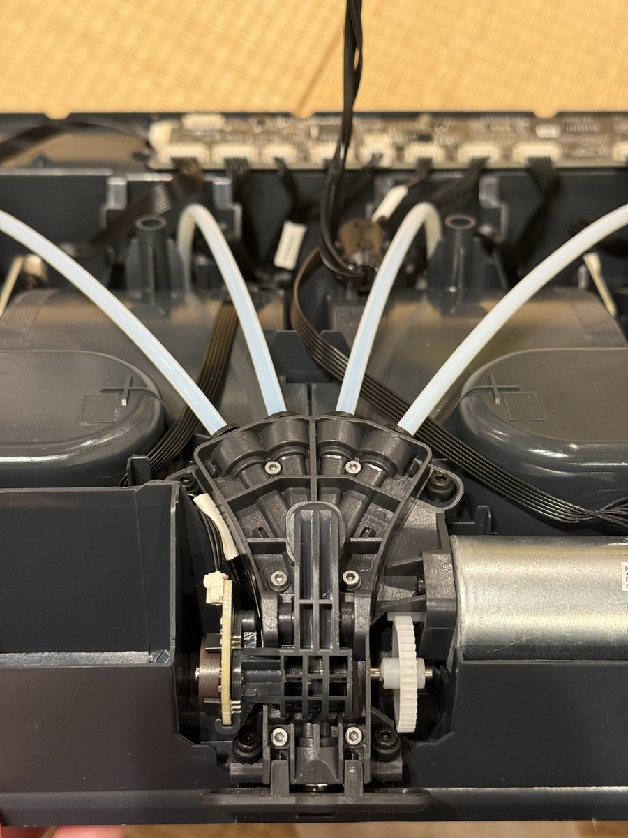 FoopingTech's tweet image. AMSが詰まって、てんやわんやしてます。
このフィラメントのせい。