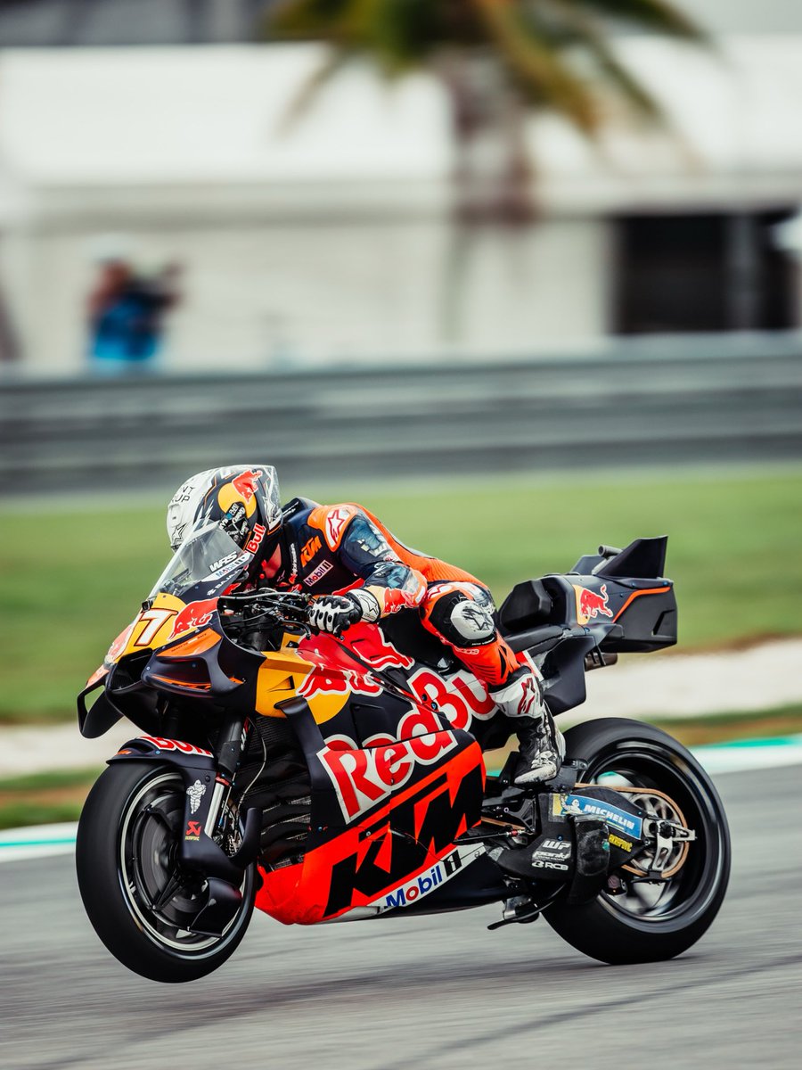 37_pedroacosta's tweet image. Day 1.
P1.
🦈

#MalaysianGP🇲🇾
