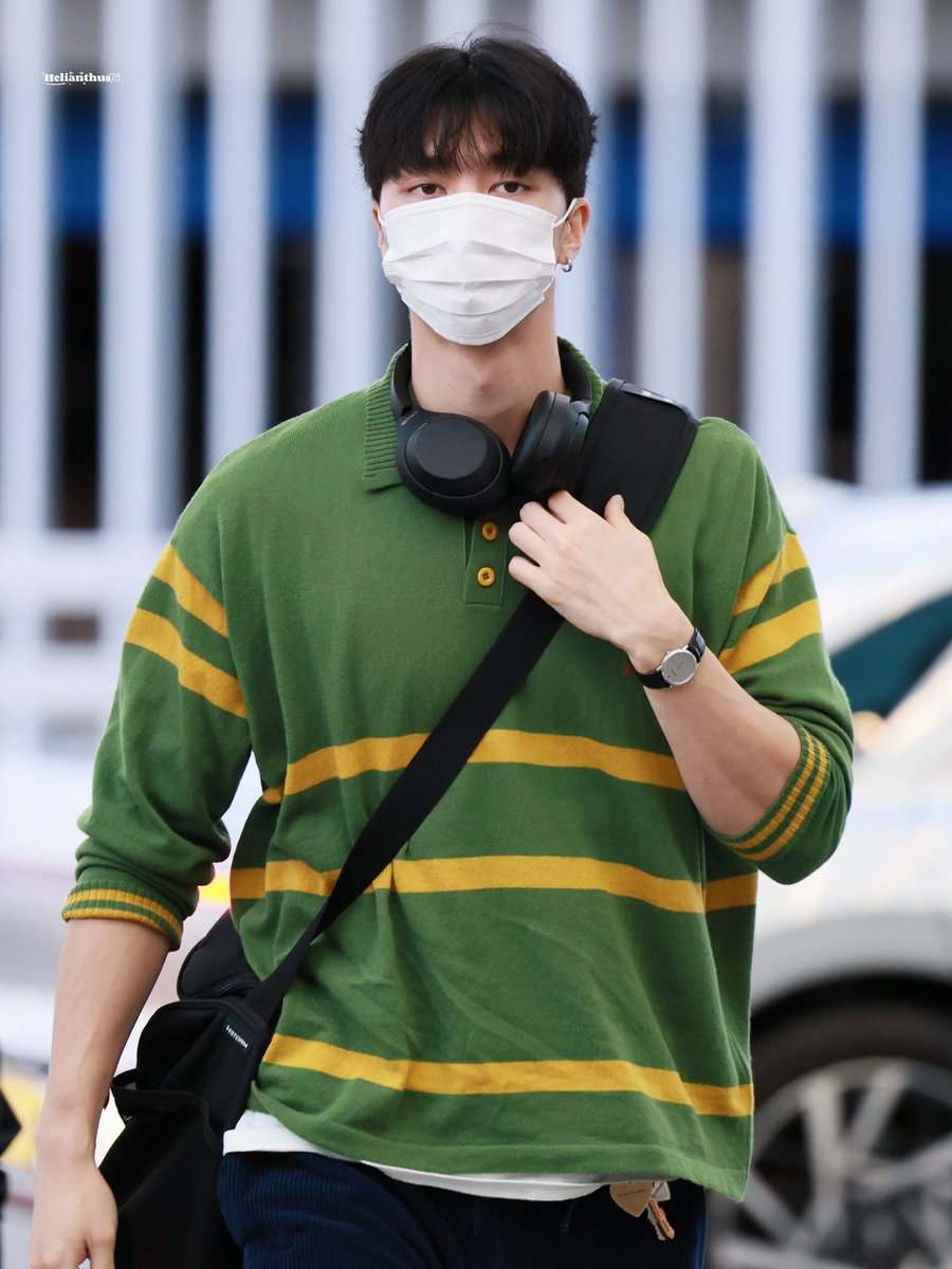 SHINee’s Minho and NCT’s Johnny at the Incheon Airport on their way to Manila for the #BENCHShootOfAsia, happening this Sunday at the MOA Arena.

Grab your tickets now at SM Tickets outlets and smtickets.com 🎫

<a href="/benchtm/">BENCH/</a>