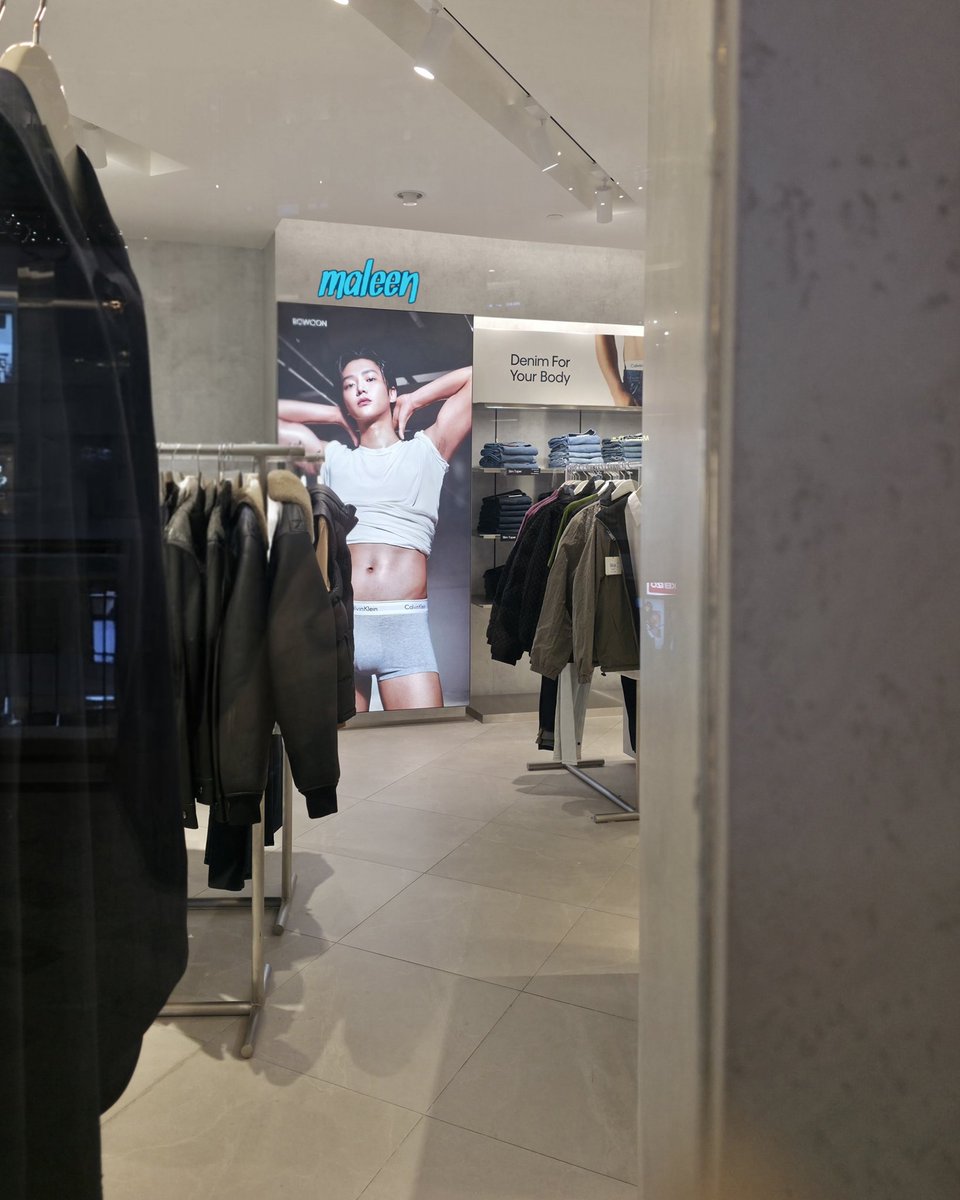 #Rowoon for #CalvinKlein at KLCC outlet 💙💙....