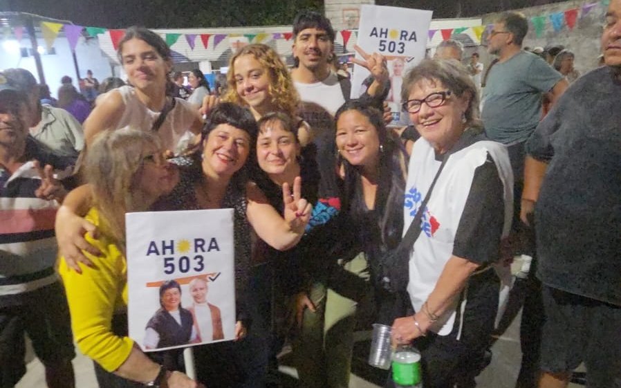 CaroGaillard's tweet photo. Gran acto de cierre en concordia 🙌  Gracias a todos y todas los que se acercaron por convicción. Gracias de corazón, fue una fiesta peronista y popular! ✌🏻

Este domingo en Entre Ríos  es fuerte y al medio!
Ahora Entre Ríos, Ahora vos, 
AHORA 503 ✅️ https://t.co/I22aEehWF7