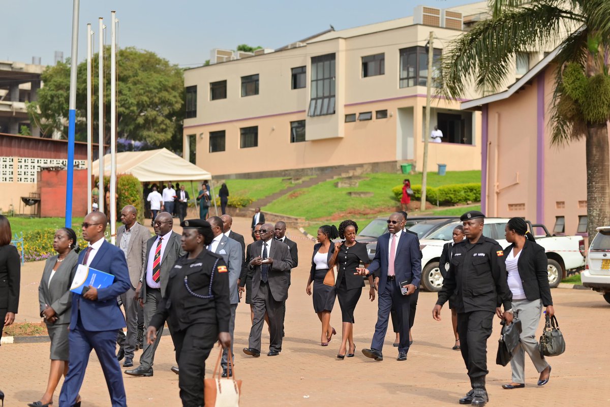 The Assistant
Communications Officer applauded LAC's work in helping reduce the number of prisoners, proving that access to justice transforms lives.
 #LAC25

<a href="/JudiciaryUG/">Judiciary Uganda</a>
<a href="/LDC_Uganda/">Law Development Centre</a>
<a href="/ug_lawsociety/">Uganda Law Society</a>