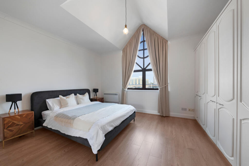 FOR SALE - Goodhart Place, Horseferry Road, Limehouse, London, E14 📍

- 2 Bedrooms 🛏️
- 2 Bathrooms 🛁
- Local Transport Links 🚆

Interested? 👉 Get in touch

✉️ info@alliance-london.co.uk.
📞020 7096 1588

rightmove.co.uk/properties/168…

#PropertyForSale #LondonLiving #Limehouse