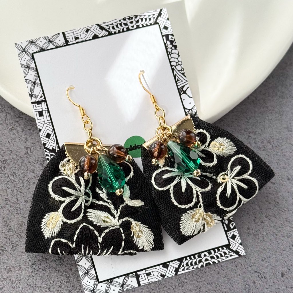 popomidori3's tweet image. ・インド刺繍リボンの耳飾り
・羽織紐【抹茶・薔薇】

10/24(金)20時から
#minne にて販売開始します⭐️

minne.com/@popomidori
