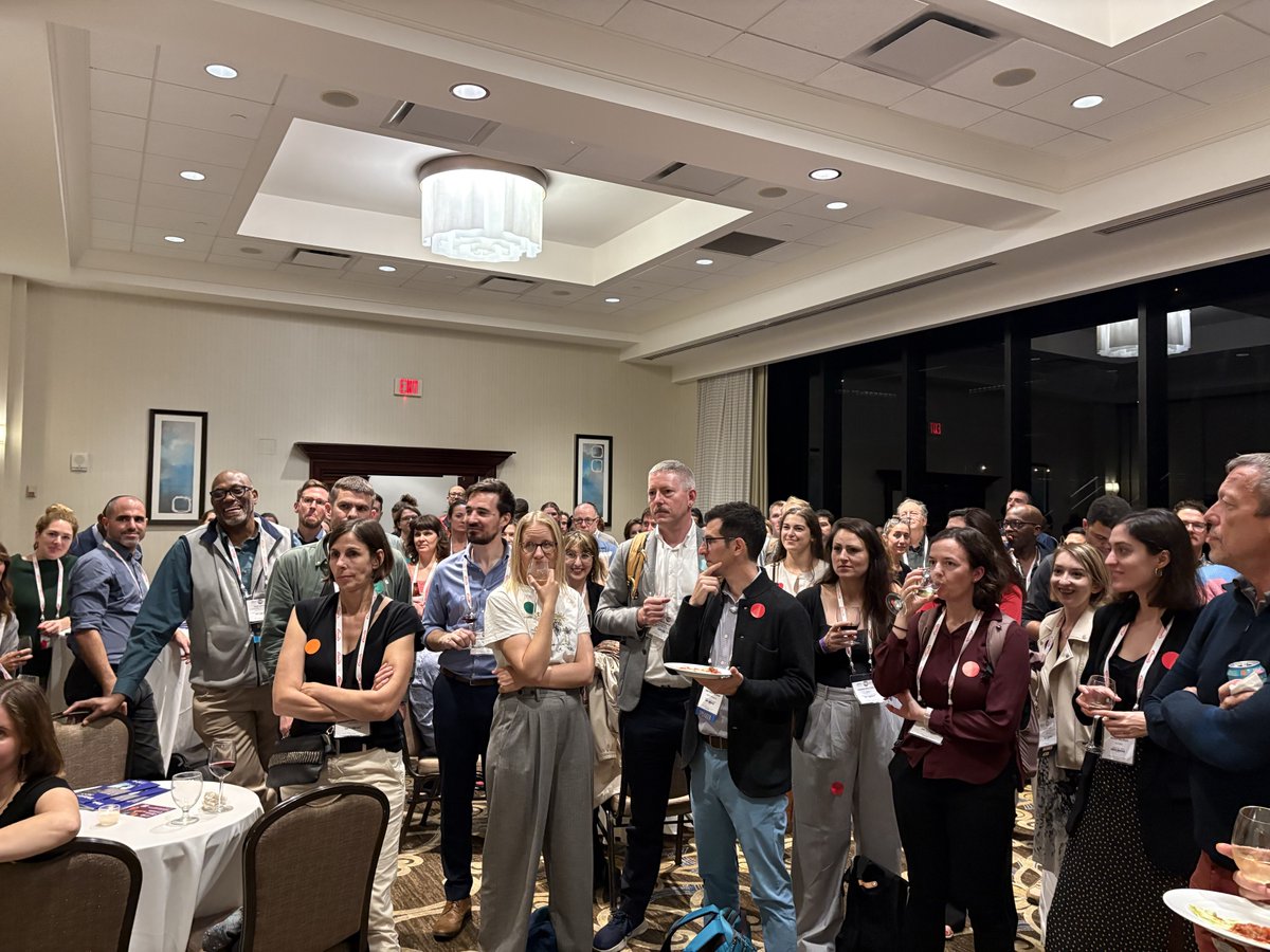 LSHTM_Alumni's tweet image. 🌍 Heading to #ASTMH in Toronto?

Join the Director of LSHTM + Alumni Team for our Reception on Tues, 11 Nov!

Reconnect with alumni, meet staff &amp;amp; catch up on the latest from our global health community.

🎟️ Spaces filling fast — register now 👉 eventbrite.co.uk/e/lshtm-recept…