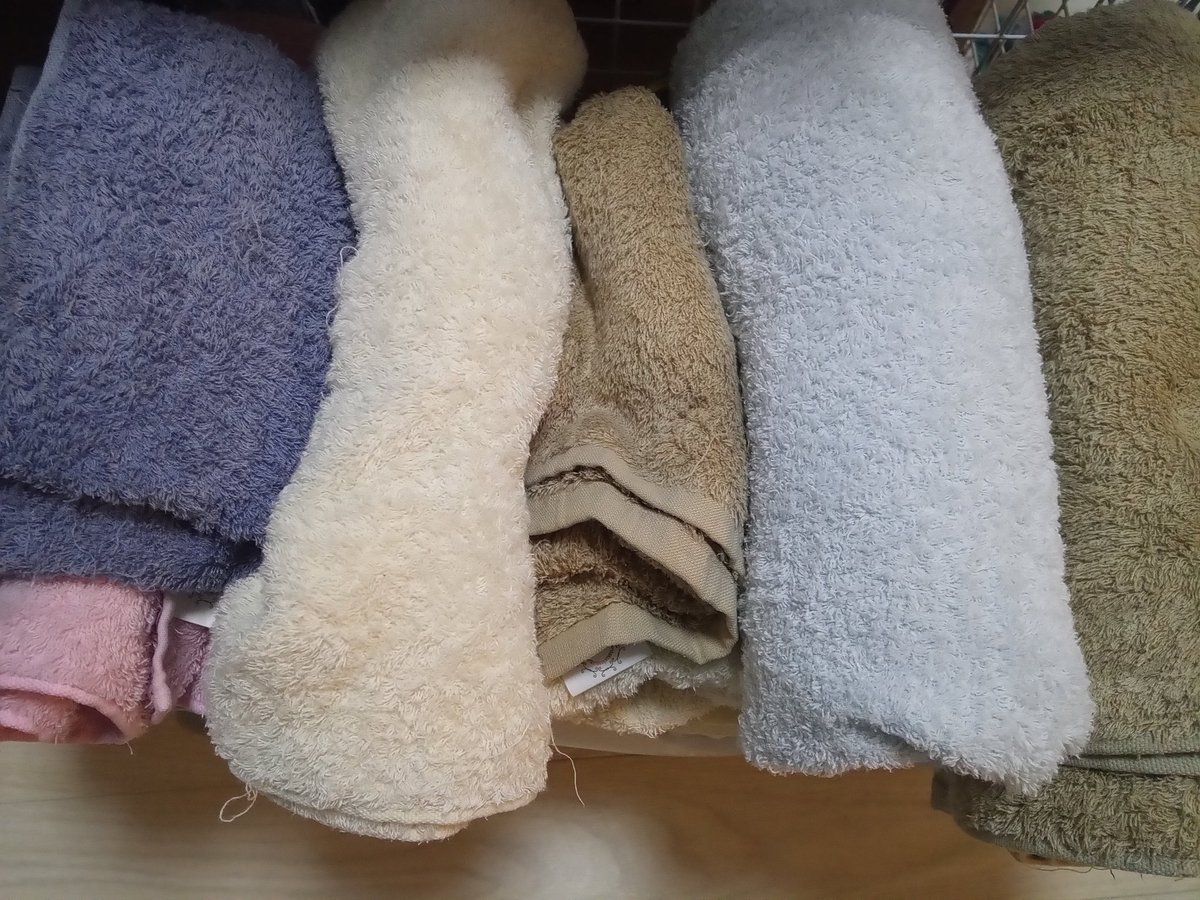 ExcelVBAer's tweet image. これは唯のタオルだけど、僕が皿洗いしてる時にこっそり息子(3)が畳んでくれたタオル☺️