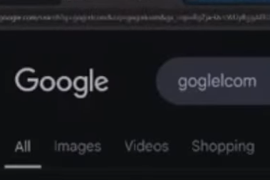 GabFluffy's tweet image. Genuinely just typed csfloat into csfloat's market search
