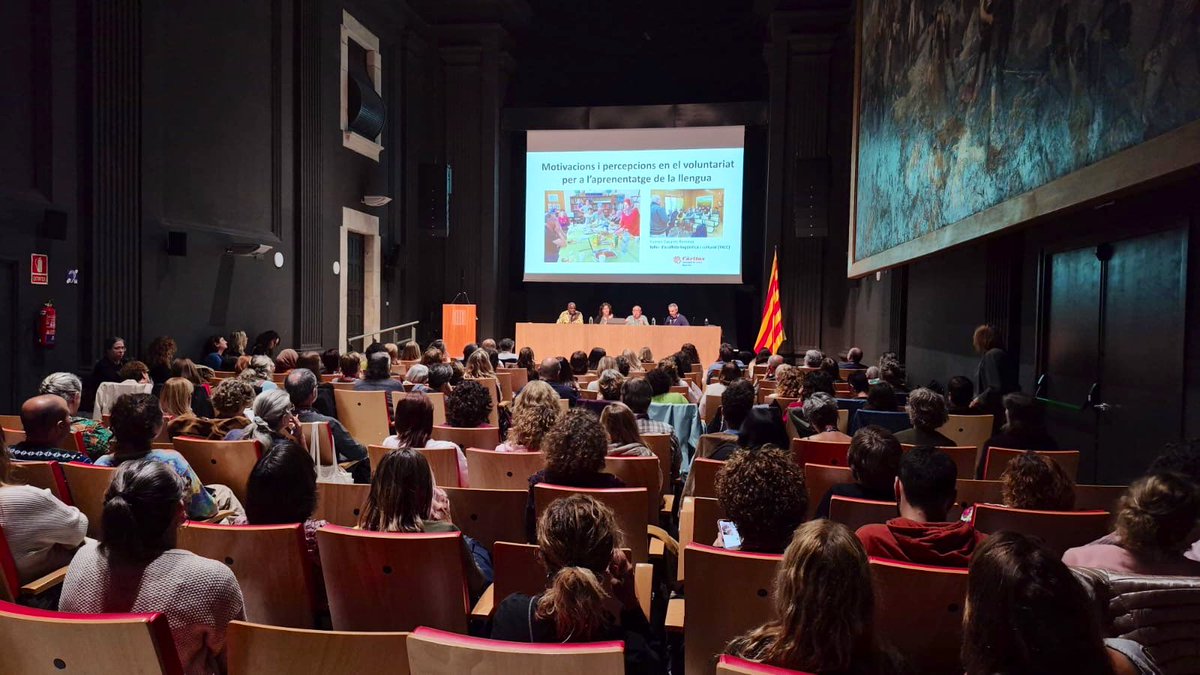 CNLGirona's tweet photo. Els voluntaris són també agents clau en l’ensenyament del català oral.
Programes com els TALC de @caritasgirona, Vincles d’@omniumgirones i Xerrem de @CAL_llengua contribueixen a l’aprenentatge lingüístic, a la cohesió social i al foment de l’ús.
#XIJALGirona #acolliment https://t.co/MqSrYu1ntF
