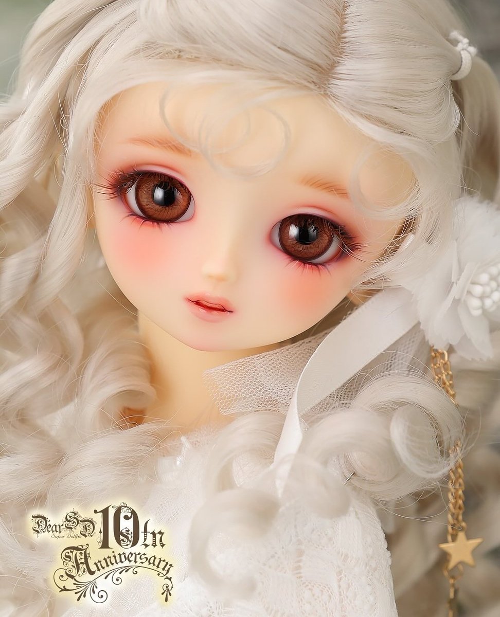 드디어 내일이군요. SD오너 감사제♡♡♡
원오프는 그렇다치고
디어만이라도 온라인 추첨 해주심 안될까요?
초대를 받아도 갈 수 없는 저는 너무 아쉬워요.
실물로 보고싶다 ㅠ..ㅠ
instagram.com/volks_dollfie_…