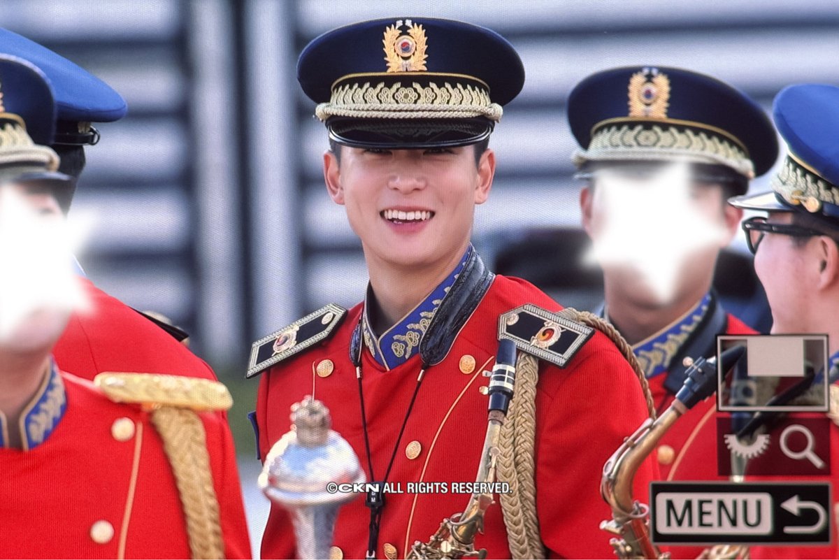 발렌 𝓙 ♡ tweet media