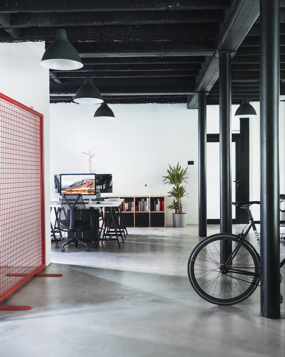 Just thinking about my old studio. 🤧