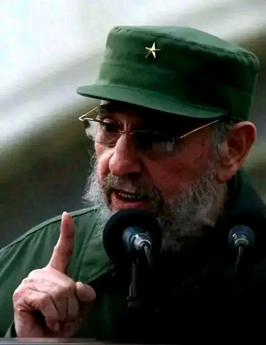 #FidelPorSiempre "La Revolución, para nosotros, cueste lo que cueste, tiene que seguir adelante".  
#100AñosConFidel 
#Cuba