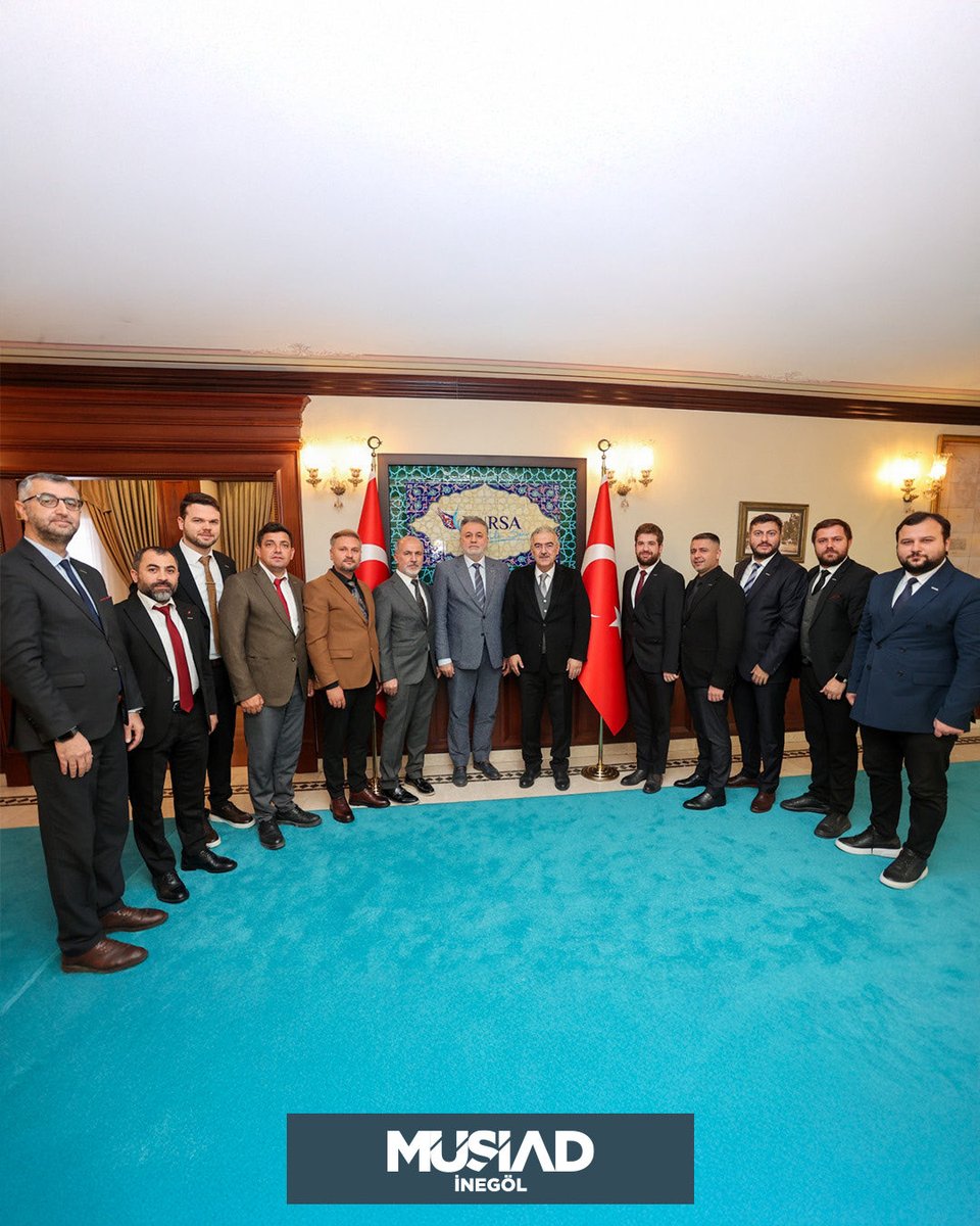 Başkanımız Bahri Sinan Yazaroğlu, Gençlik Kurulu Başkanımız ve Yönetim kurulu üyelerimizin de katılımı ile Bursa Valimiz Sayın Erol Ayyıldız’ı makamında ziyaret ettik. Şubemizin faaliyetleri hakkında bilgi aktarma ve İnegöl İş dünyasına yönelik istişare etme fırsatı bulduğumuz