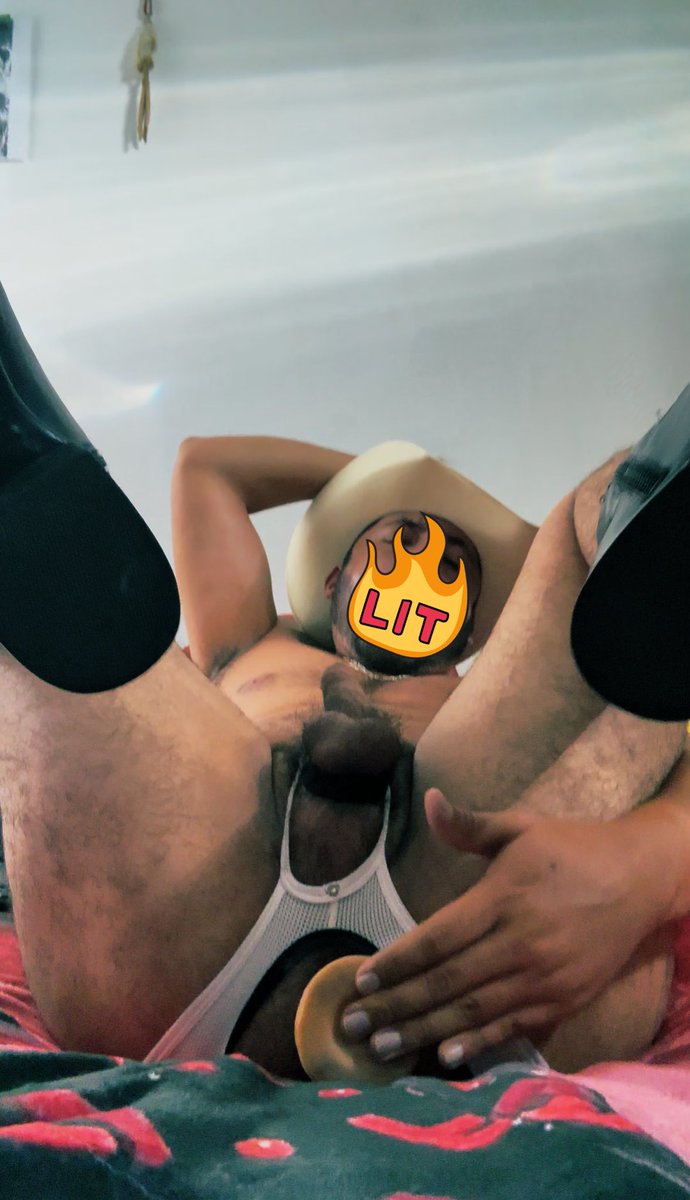 leatherBoots tweet media