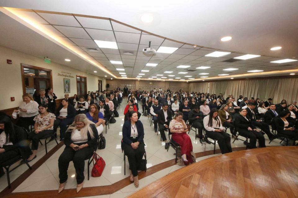 PoderJudicialPY's tweet image. 🔴Ministro Jiménez Rolón acompañó jornada de evaluación de conocimientos para cargos vacantes de Central
🔹Dando cumplimiento a la Acordada N° 1309/2019, que regula el proceso de concursabilidad para el ingreso y promoción de personas en el Poder Judicial, este jueves 23 de…