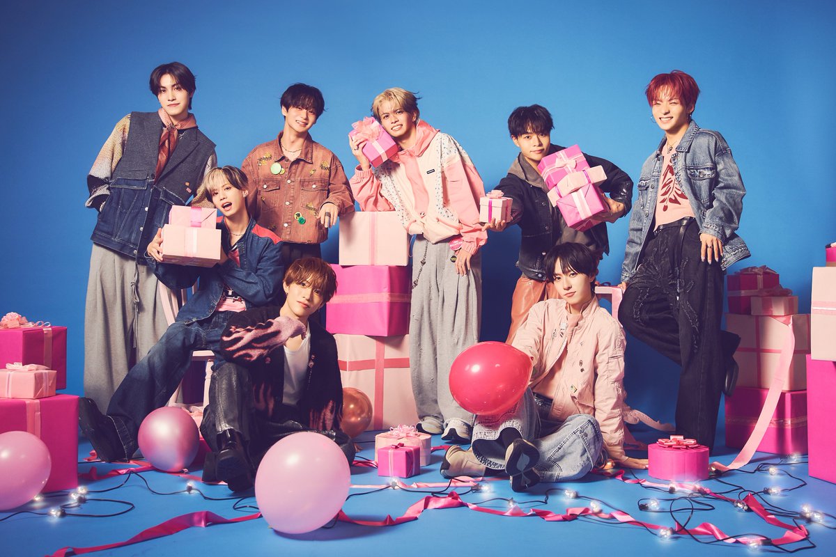 OCTPATHofficial's tweet photo. ［💿］

𝗢𝗖𝗧𝗣𝗔𝗧𝗛 𝟴𝘁𝗵 𝘀𝗶𝗻𝗴𝗹𝗲 ⋆｡°✩

『スターライトランデブー』

𓂃 ✦ 𝗚𝗿𝗼𝘂𝗽 𝗣𝗵𝗼𝘁𝗼 ✦ 𓂃

#OCTPATH #OCTPATH_スターライトランデブー https://t.co/uJDsXFYFQy