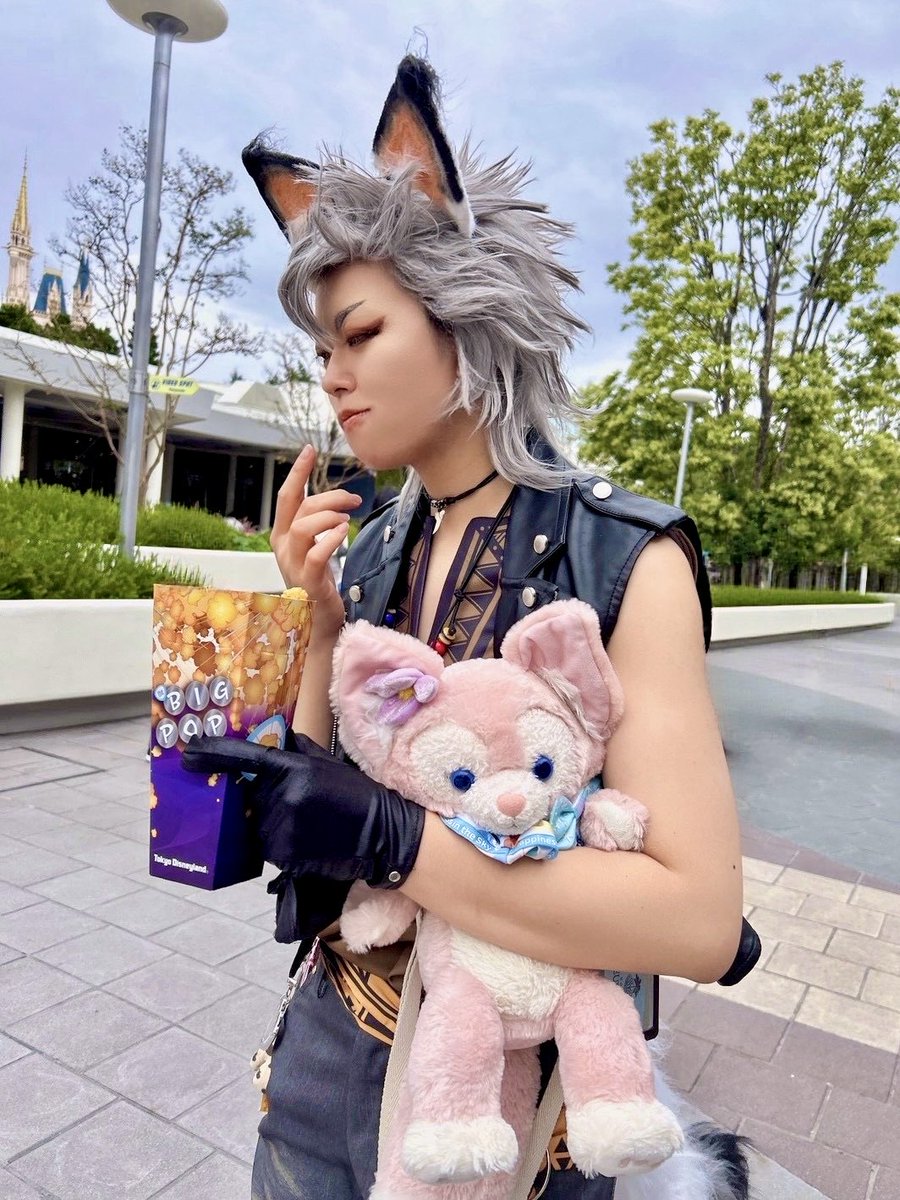おいしいねぇ
チェダーチーズ味のポップコーンおいしいねぇ🍿💕
#Dハロツイステ
#Dハロ仮装2025