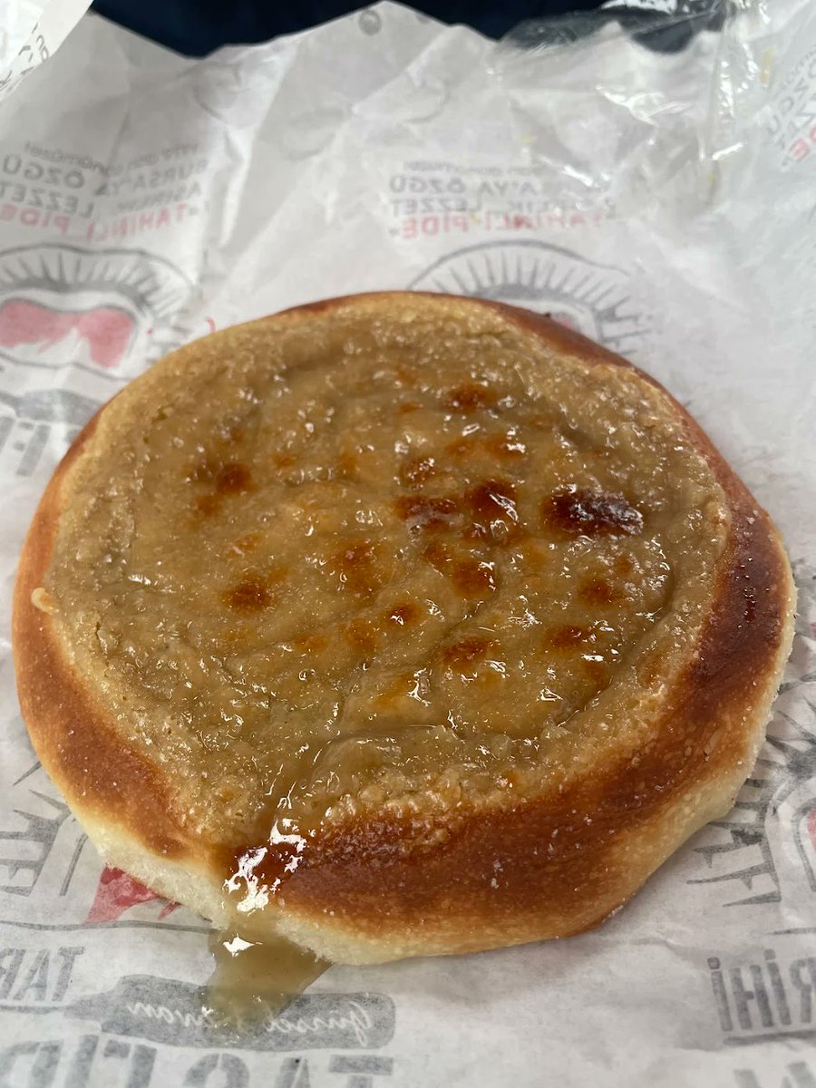 Sana geldim. Gelmeyecektim. Yolda gelmemem için elli tane sebep saydım ama sebepleri saydıkça fark ettim ne kadar çok gelmek istediğimi.