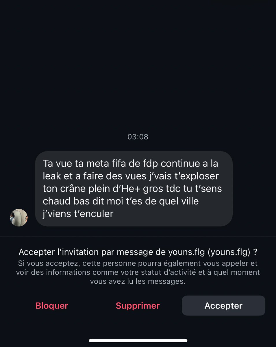 _MaatM_'s tweet photo. FIFA ça monte à la tête des gens 🤣🤣 https://t.co/t9HPFijc17