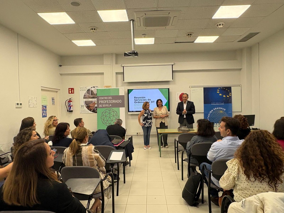 DG_IFP's tweet photo. 🚀Reunión de coordinación de la DGOEE, DGPIE y la DGIFP y Equipos Provinciales de las DDTT. 🎯¡El objetivo es claro! Colaboración y cooperación para una mejor atención a los centros educativos. 
@DGPeIE @DG_IFP @EducaAnd https://t.co/krBpS9MAv7