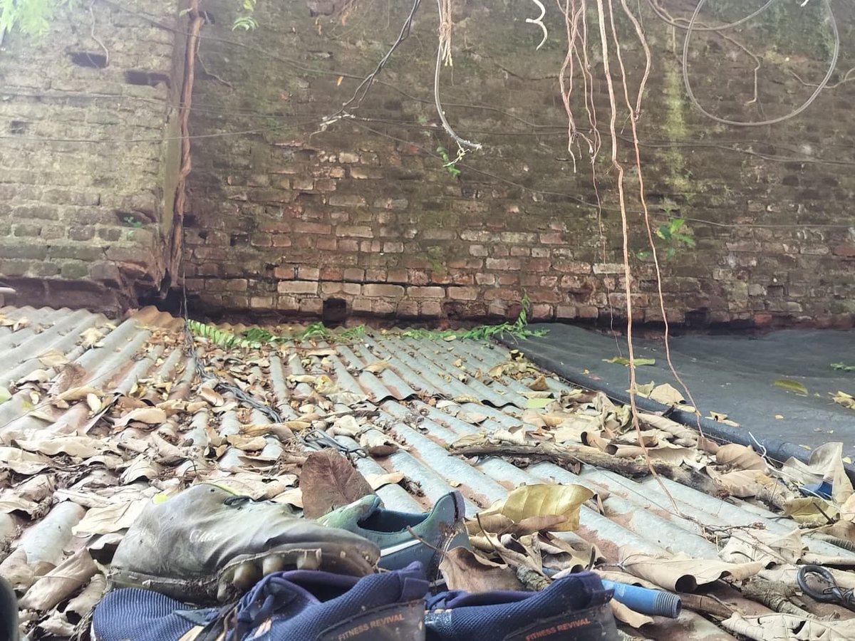 Eastern portion of the Palace walls has been illegally occupied and turned into a slum, damaging the old walls. 

We request the <a href="/dmkoraput/">Collector and District Magistrate, Koraput</a> 
 <a href="/jeyporemplt/">Jeypore Municipality</a> <a href="/SdmJeypore/">JEYPORE SUB-DIVISION</a> to relocate these people to another place as it’s not possible for us to carry out the renovation work.