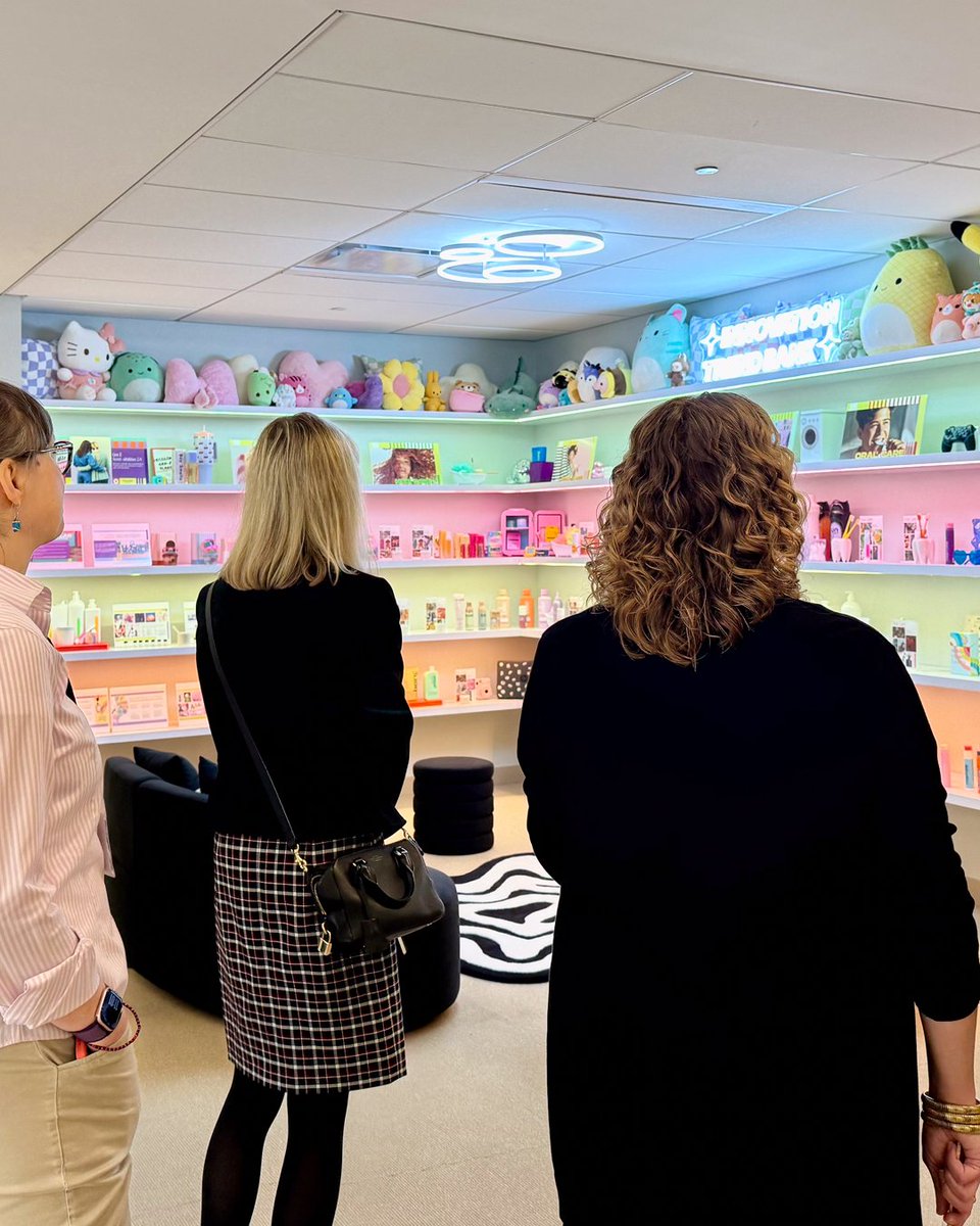 Givaudan's tweet photo. Earlier this month, we were delighted to host 30+ #investors & analysts across #Ridgedale, #NYC & #Cincinnati for our US Field Trip — exploring innovation & growth across #Givaudan. #CommittedtoGrowth https://t.co/qieE8IBVBT