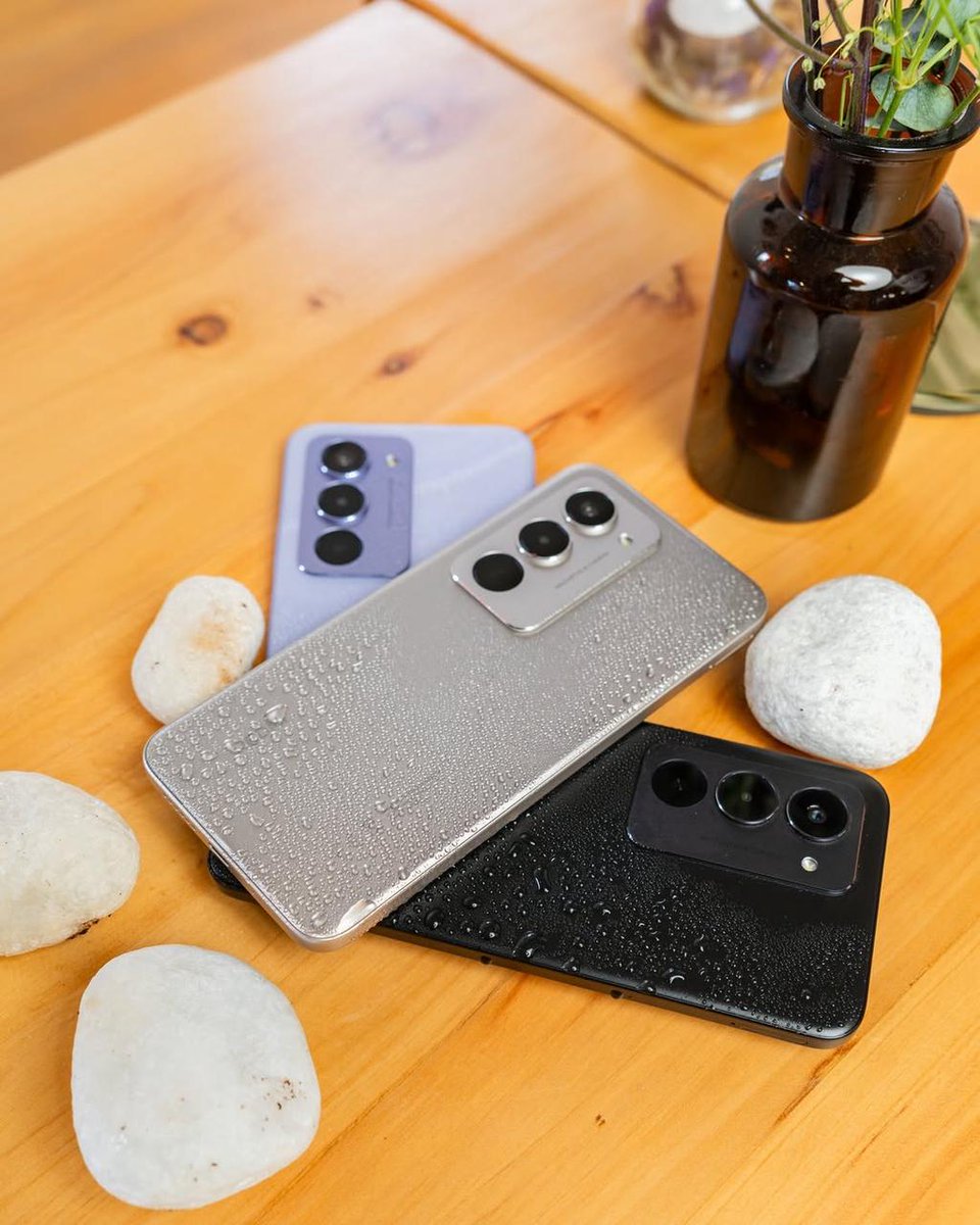 XiaomiNigeria's tweet image. Splash, dust, no fuss! 💦💨 Meet the REDMI 15 – IP64 protected and ready for anything life throws your way!

#REDMI15 #IP64 #ReadyForAnything