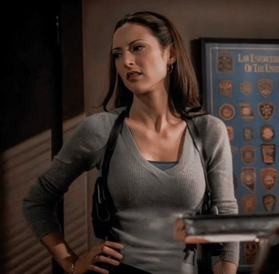 ellegreenaslay's tweet image. No one will ever understand my queen like me