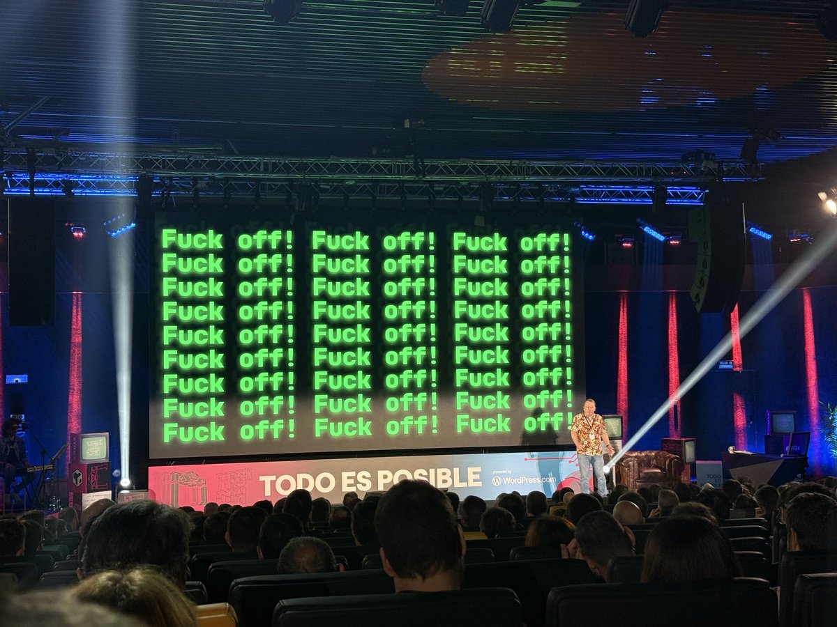 No hay nada como el feedback descriptivo, con ritmo y constructivo! <a href="/oyabun/">Javier Alonso</a> en la #TRGx