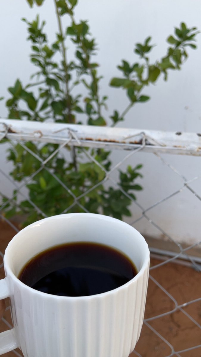 Aoot2r's tweet photo. #ساعة _إستجابة 

للهُم يسّر لنا من الحياة انفعها
ومن الجنّة اعلاها ومن العافية أكملها 
ومن اليُسر ما يُغنينا بك عمن سِواك' 

آمين ' https://t.co/F4BCAl2Qu8