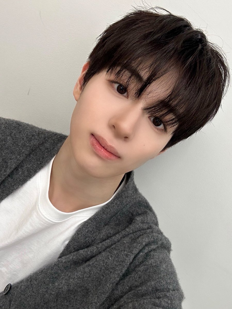 thewind_twt's tweet photo. [#장현준] 생일 라이브 끄읕~❤️ 축하해준 위즈들 너무 고마워요😊 https://t.co/CPThaUz56B