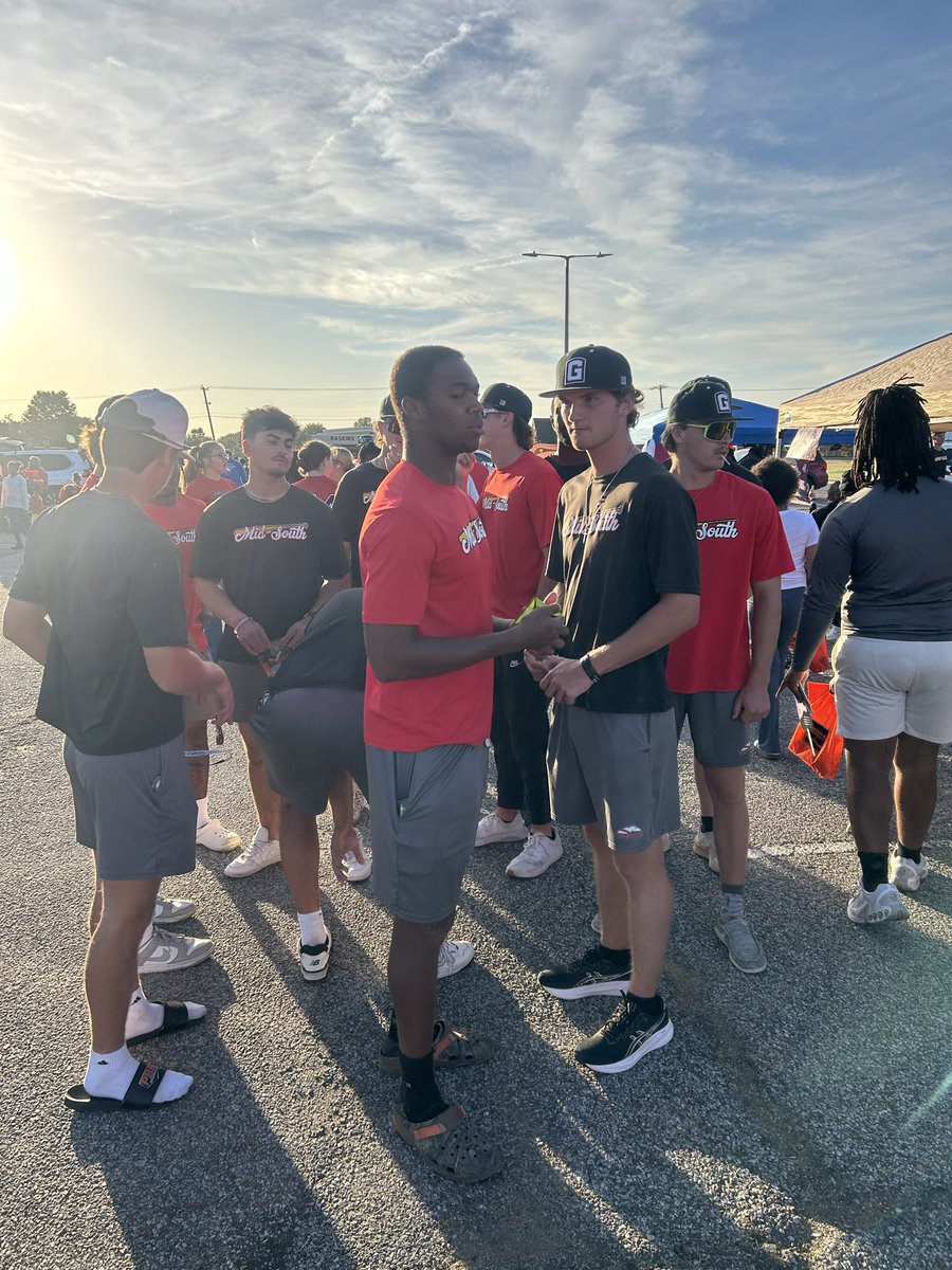 Truck or treat was awesome and good vibes. <a href="/asumidsouth/">ASU Mid-South</a> athletics enjoyed themselves thank you to the community for having us! 

#GreyhoundNation #DirtyDawgs