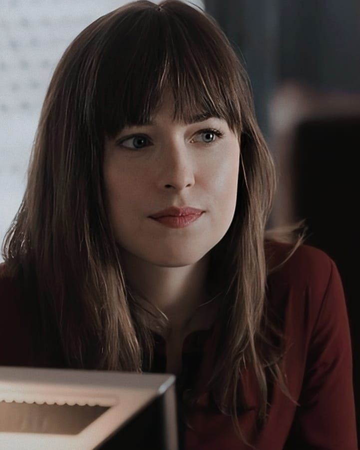 TheDefyingAna's tweet image. 3 months pregnant and 52 days spend as Mrs Grey @C_Grey_CEO