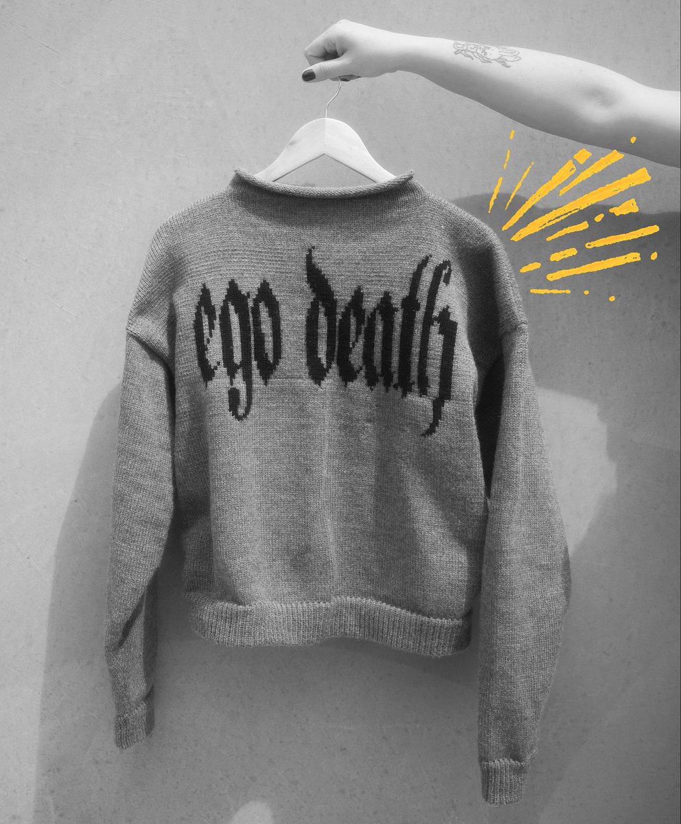 okayfinepaloma's tweet image. very on brand for me that the first sweater i managed to *actually* finish knitting is an ode to miss paramore, hayley miss williams (if ya nasty)
I don’t know where to begin to express my love for this album, so she’s immortalised in my wardrobe. 
⭐️
