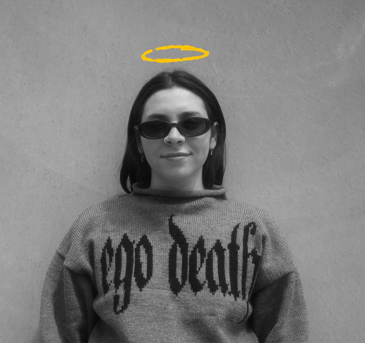 okayfinepaloma's tweet image. very on brand for me that the first sweater i managed to *actually* finish knitting is an ode to miss paramore, hayley miss williams (if ya nasty)
I don’t know where to begin to express my love for this album, so she’s immortalised in my wardrobe. 
⭐️