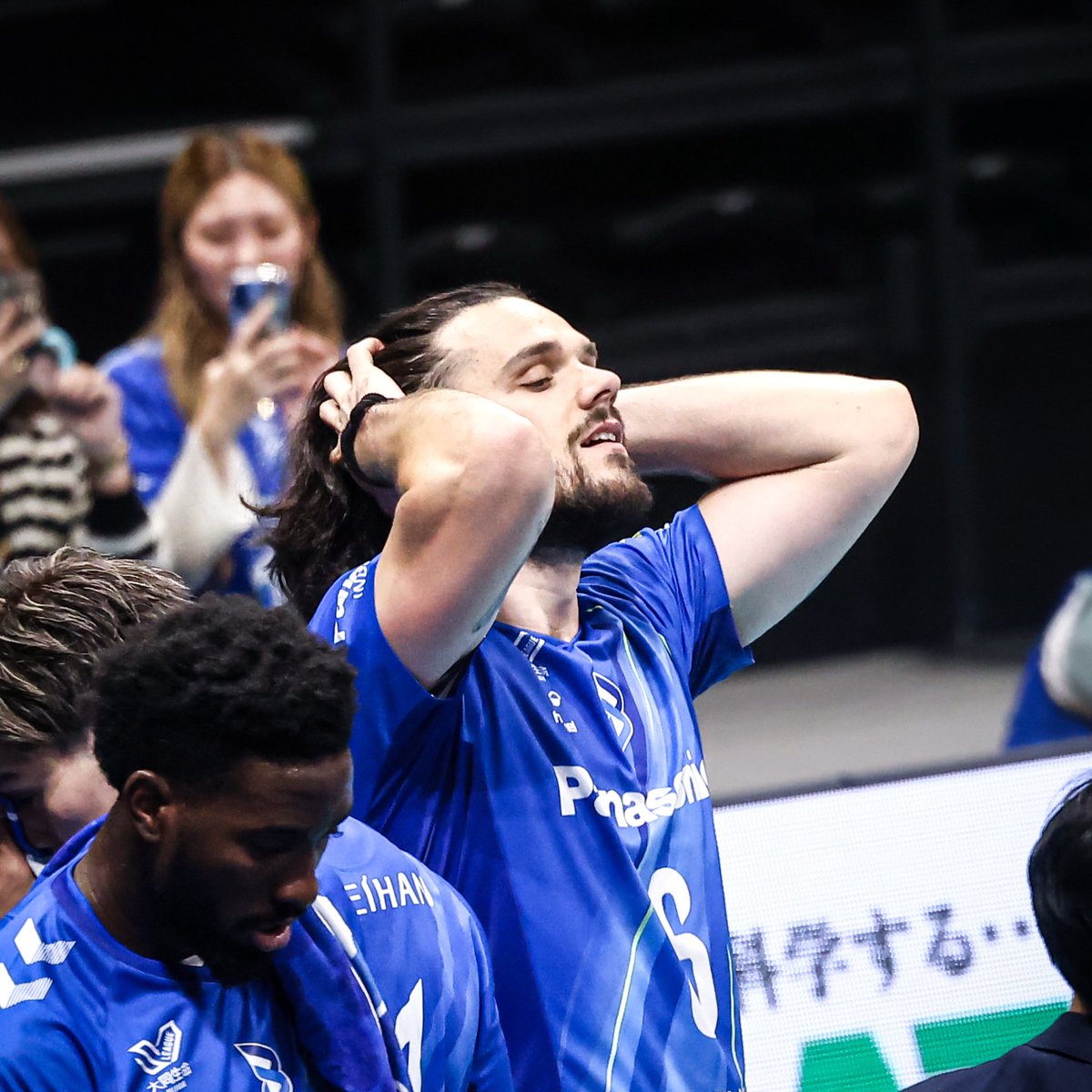 motsusaaan's tweet photo. 本日のファサ〜
何とゴムが切れちゃったようでちゃんと替えゴムを持ってた池城君ナイス過ぎた 笑笑
#AntoineBrizard #BLION
#大阪BT対SUN大阪GLIONKOBE https://t.co/Ek8piuflWz