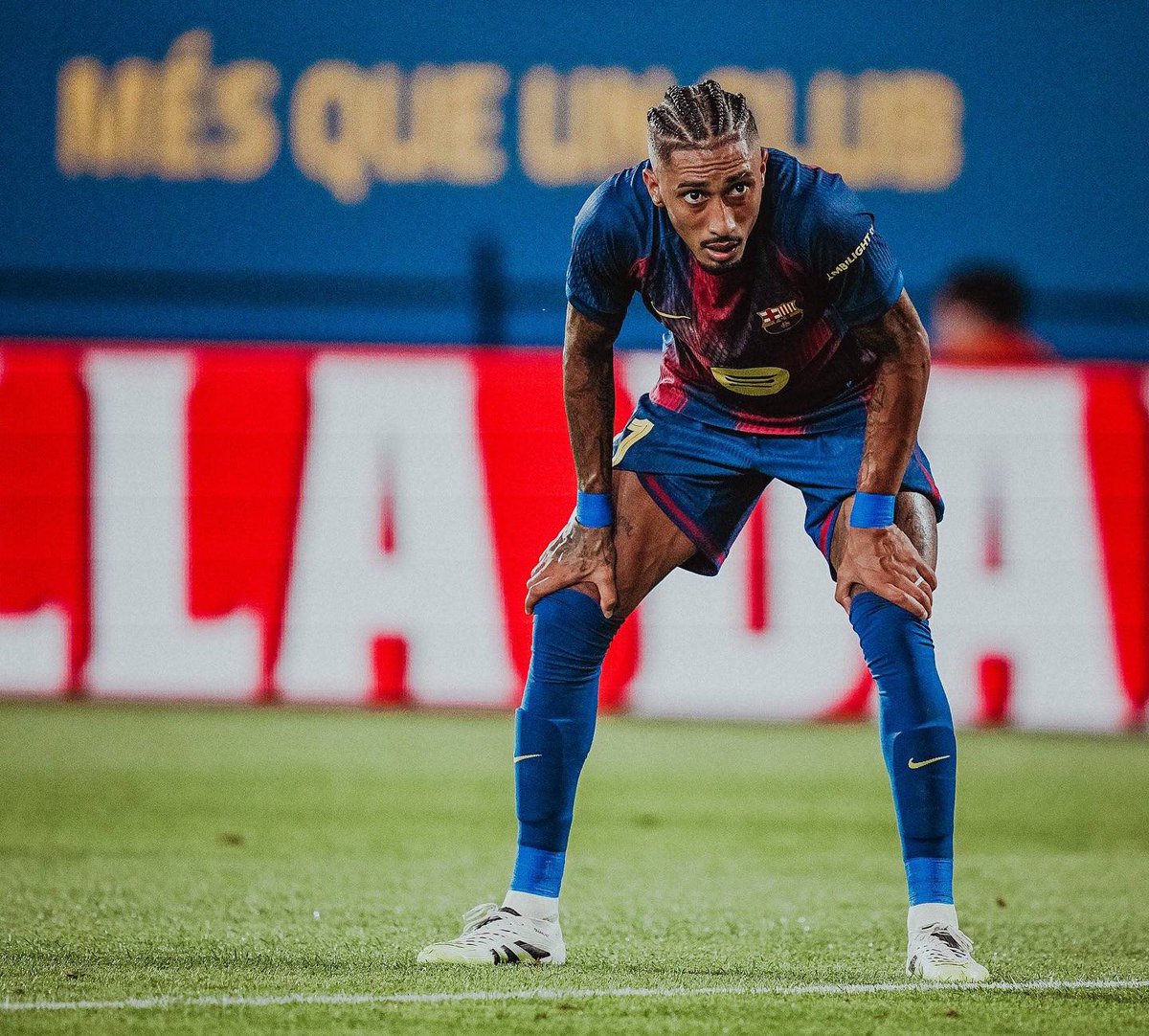 Fabrizio Romano (@fabrizioromano) on Twitter photo 🚨⚠️ Raphinha left today’s training session after good feelings yesterday to get the green light.
He’s expected to miss El Clásico after new physical issues felt today, reports <a href="/gerardromero/">Gerard Romero</a>. 🚨⚠️ Raphinha left today’s training session after good feelings yesterday to get the green light.
He’s expected to miss El Clásico after new physical issues felt today, reports <a href="/gerardromero/">Gerard Romero</a>.