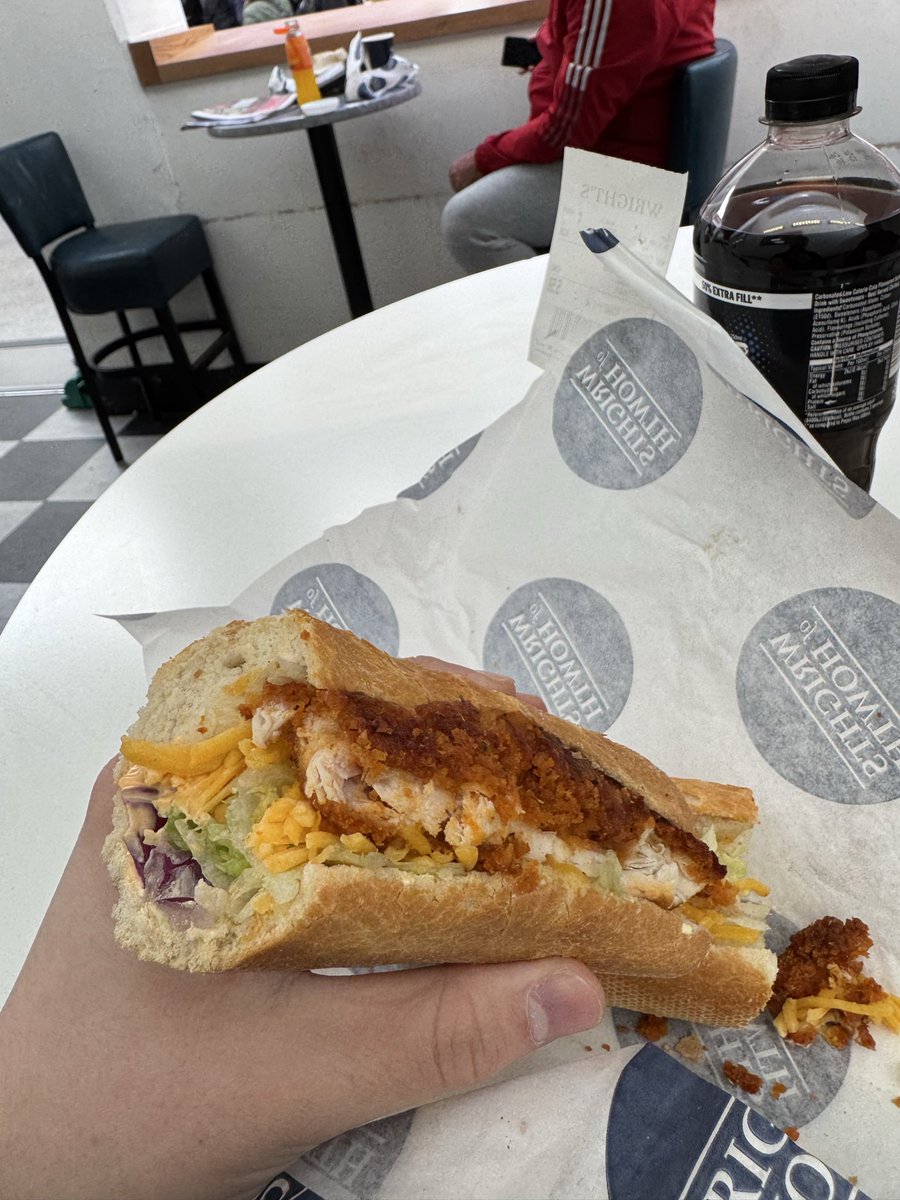 adamavfc__'s tweet image. God save Ireland (don’t save 8 hour layovers)