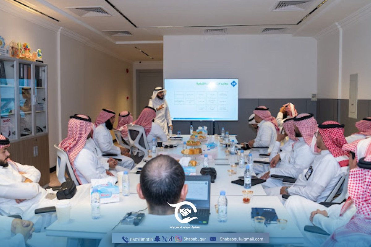 سعدنا في جمعية شباب بالقريات بزيارة شركة الخبرات الذكية، وحضور دورة قدمها الدكتور عبدالرحمن الجابر، تناولت التعريف بالشركة وأبرز خدماتها، بالإضافة إلى كيفية بناء البرامج الشبابية المتوائمة مع سمات واحتياجات الشباب