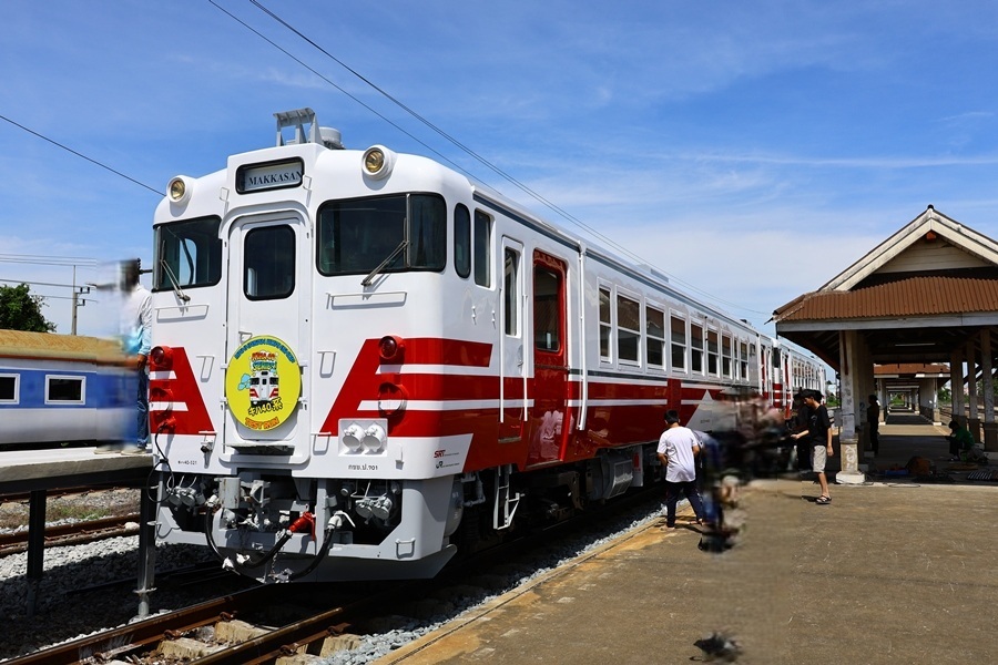 こうちゃん 阪急で「コウペンちゃん号」運行開始！ | Osaka Metropolis