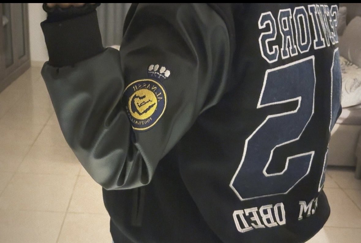 سبعين عاماً 
 وأنت منَّي كروحِي 
بَل أنت منها أحَبّ