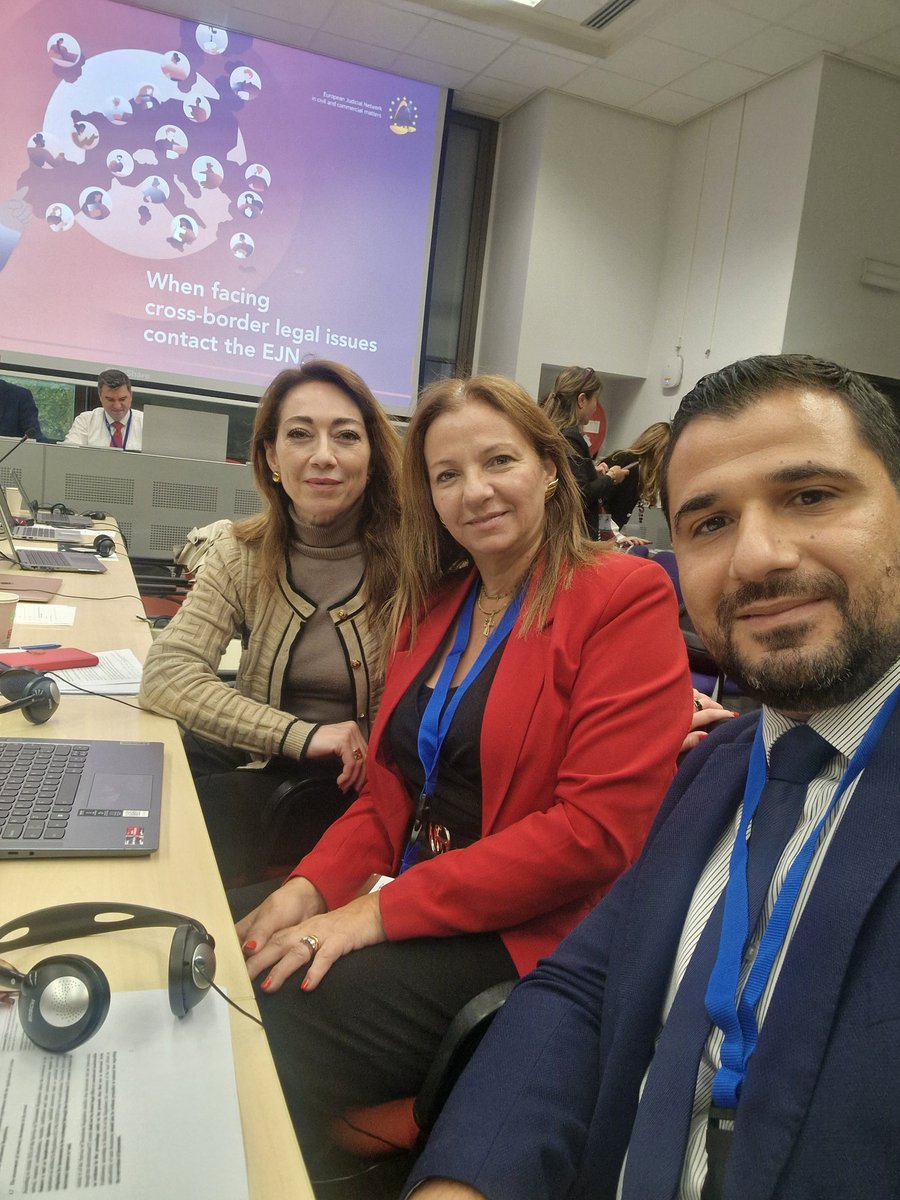 Theano Mavromoustaki tweet media